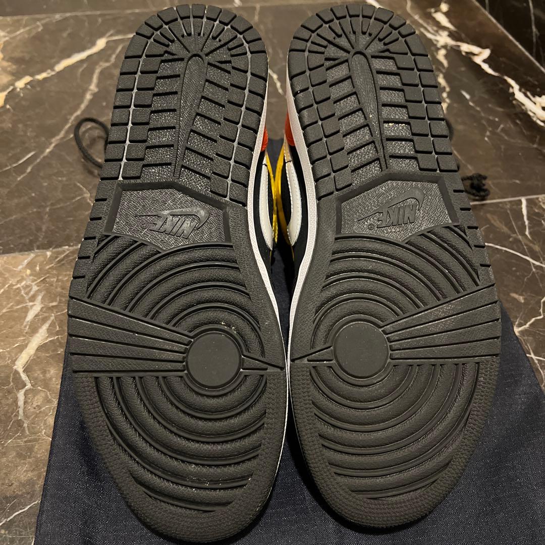 ナイキAir Jordan 1 Mid SE \"Amarillo Orange