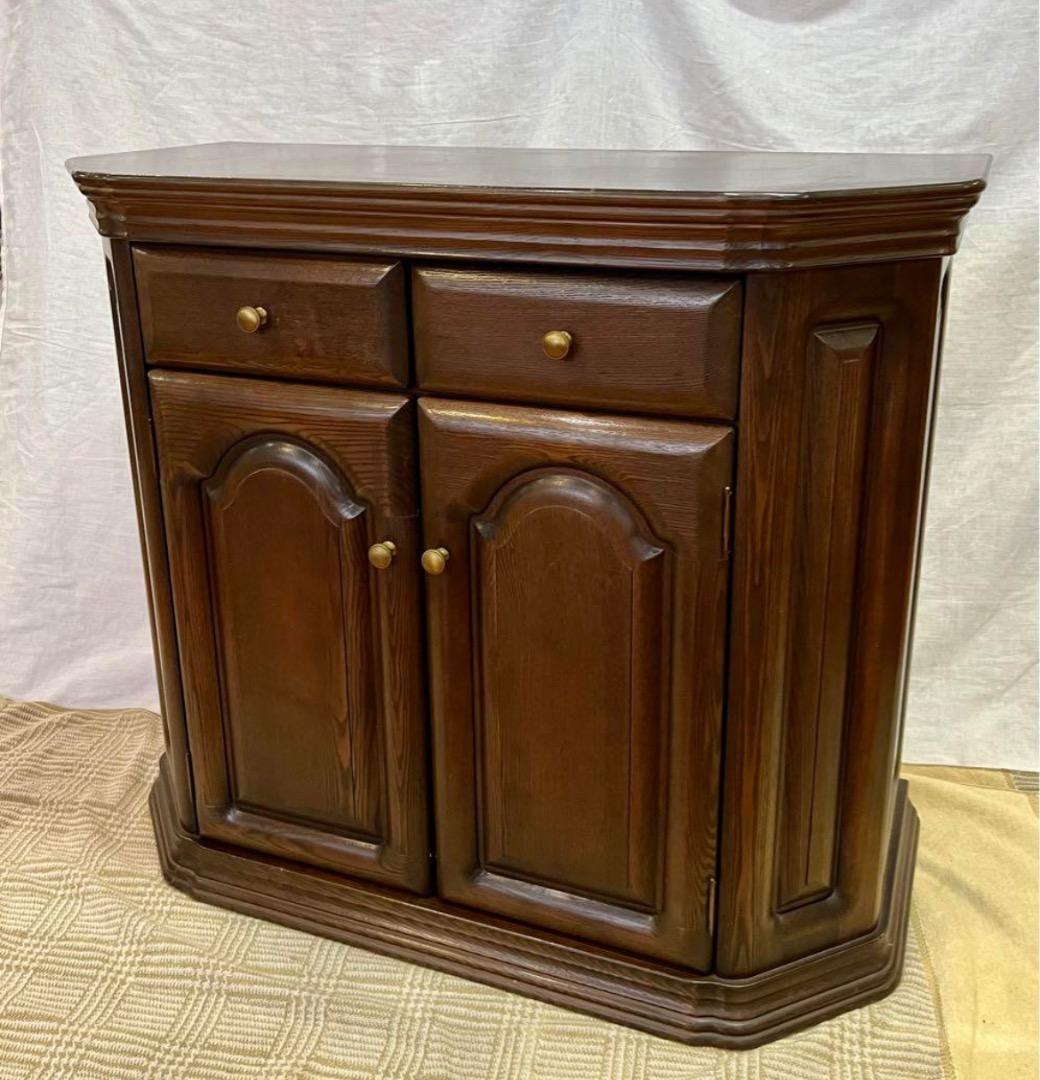 【アンティーク】木製 サイドボード キャビネット 英国風 収納飾り棚 ビンテージ