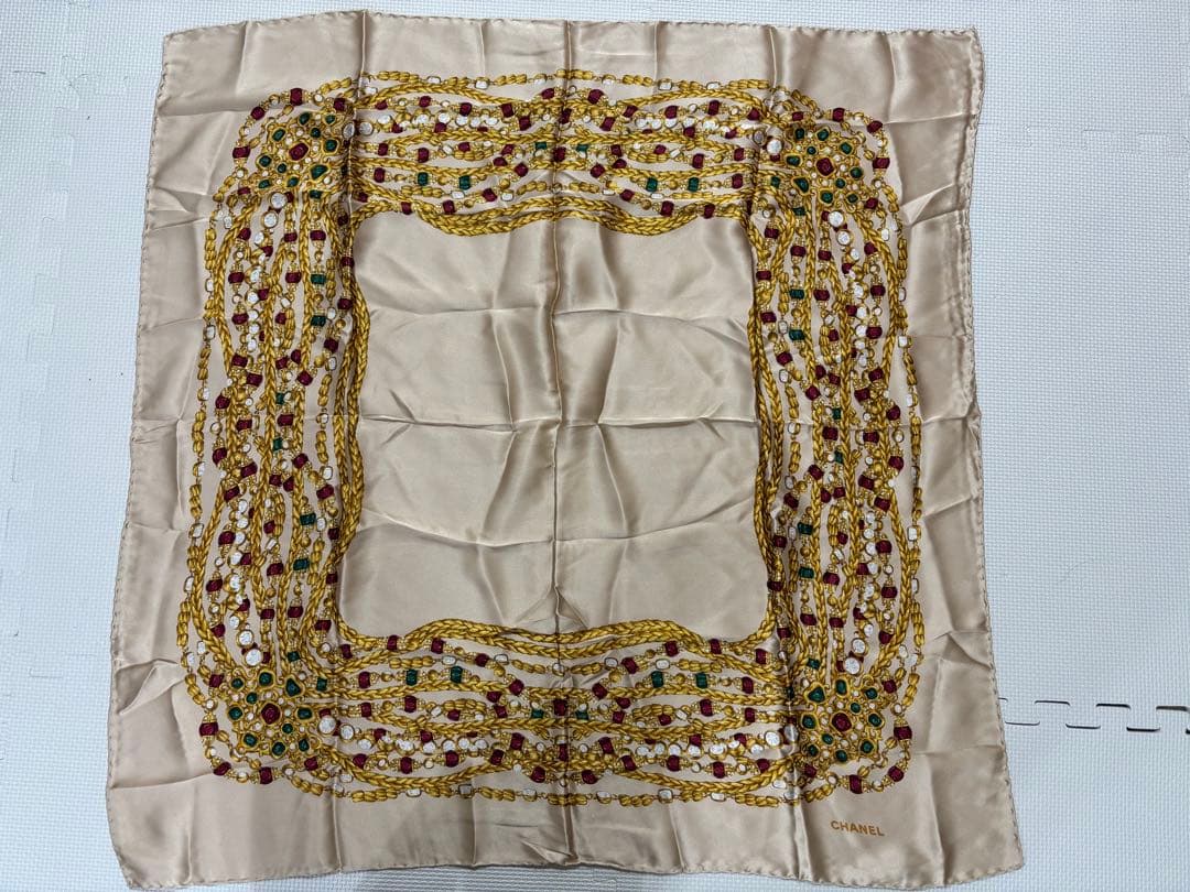 【折ジワ有】CHANEL 大判スカーフ 85cm x 85cm