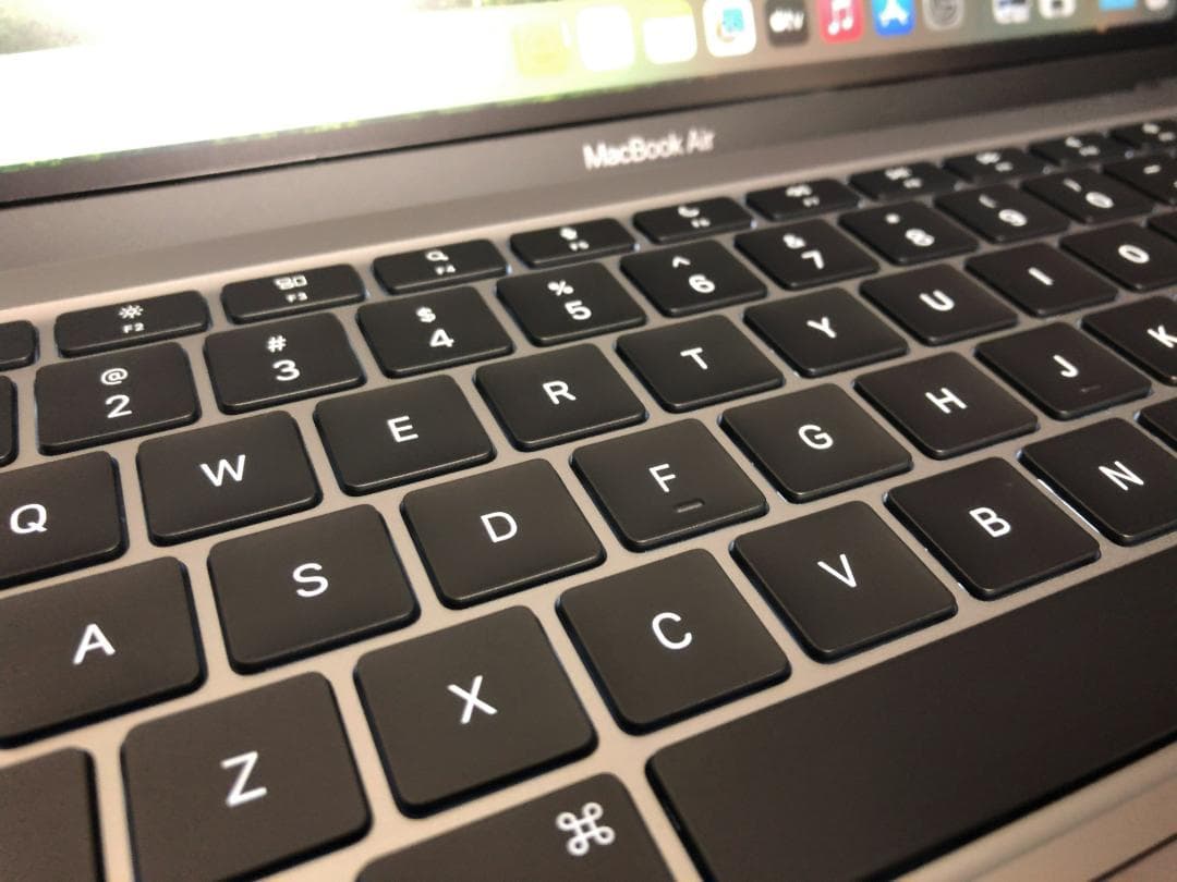 MacBook Air M1 スペースグレイ