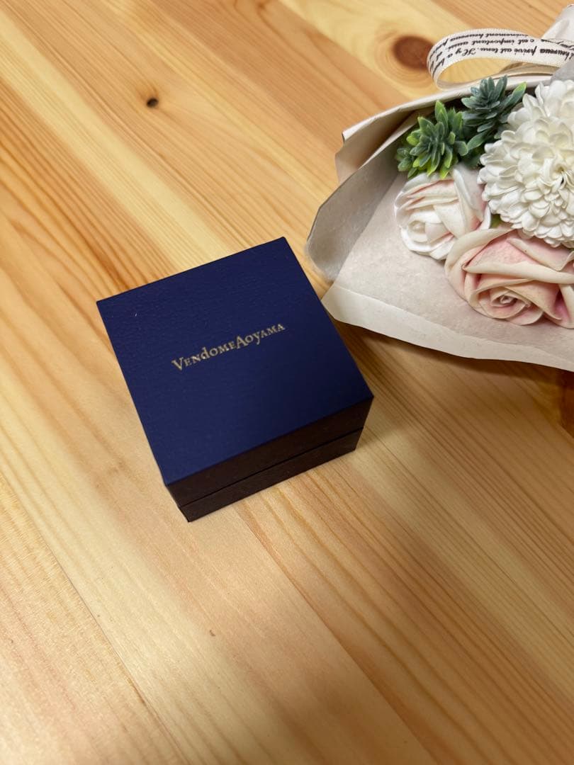 ヴァンドーム青山　ルビーピアス