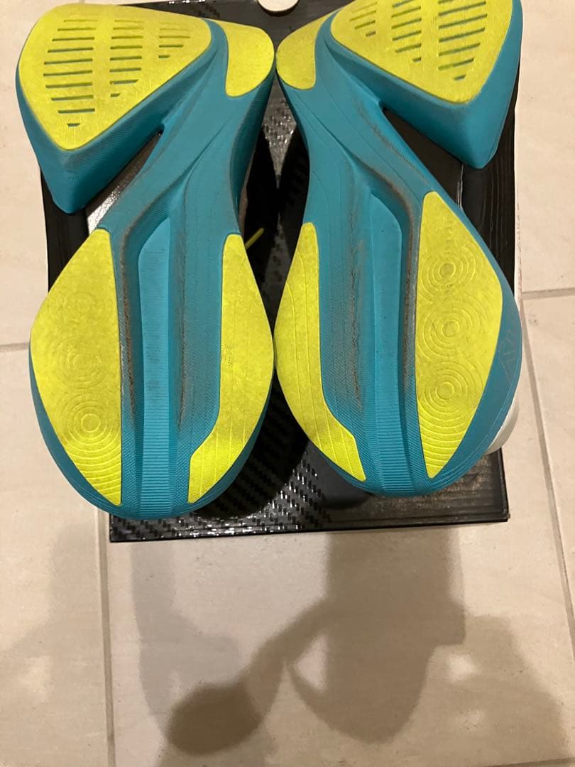 サッカニー エンドルフィン エリート 2 28.0 美品