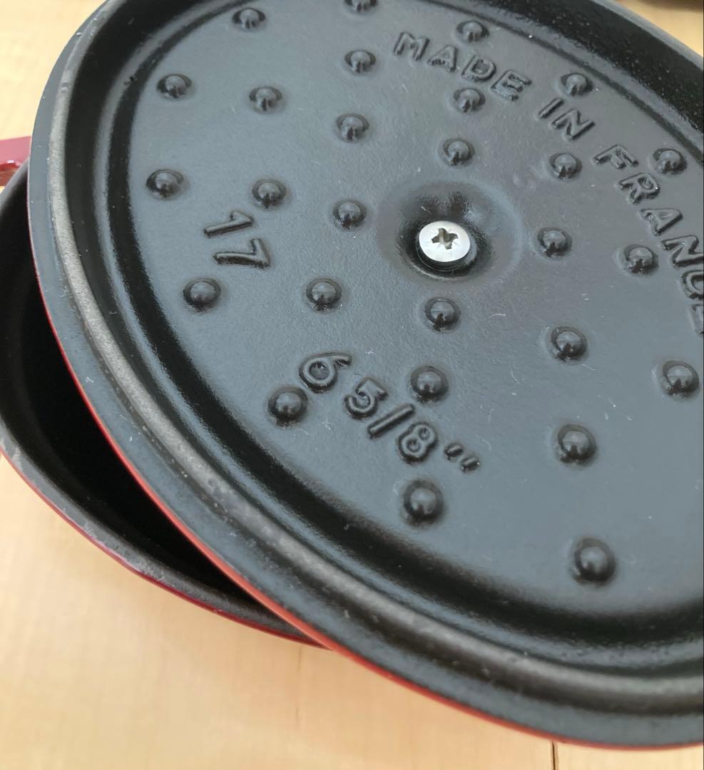 staub la cocotte 17 オーバル チェリー