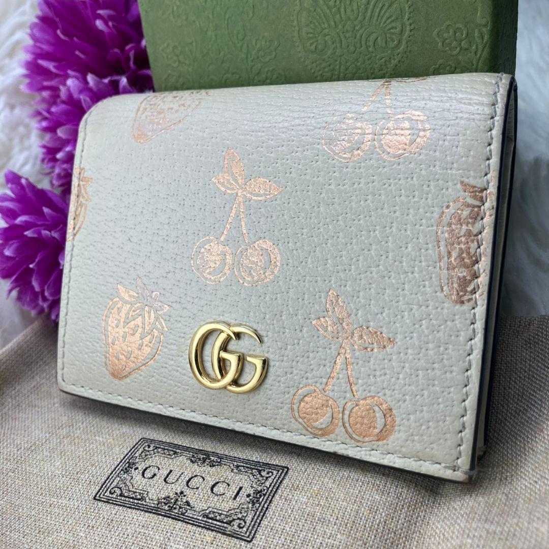 極美品 付属品完備 グッチ マーモント いちご チェリー ミニ財布 ホワイト