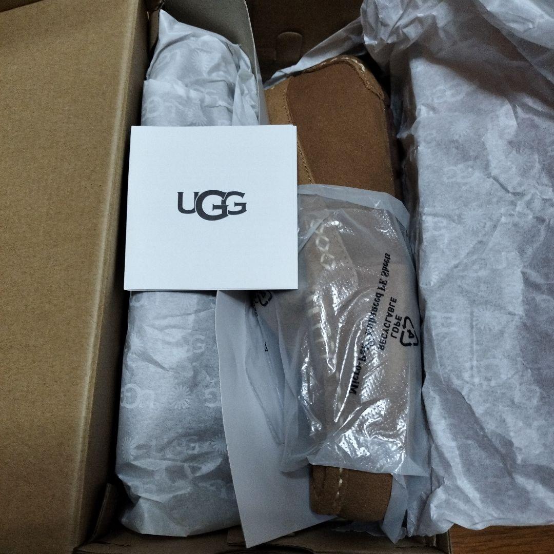 アグ 　UGG 　モカシン　キャメル　新品未使用