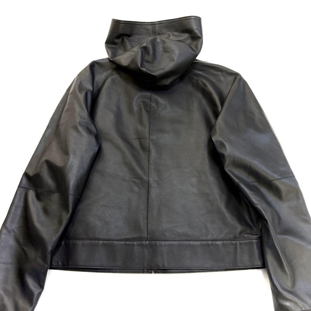 【美品】エポカ　ラムレザー　ジャケット　フード　ブラック　クロップド丈　L