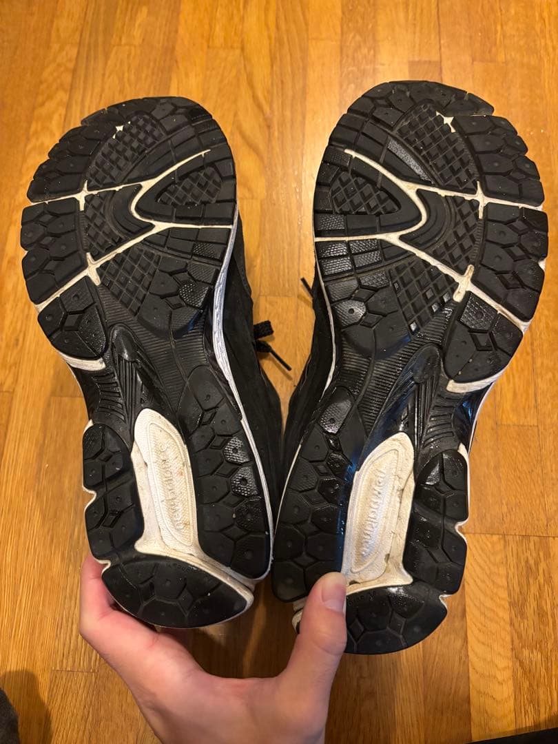 靴 New Balance 2002R 27.0