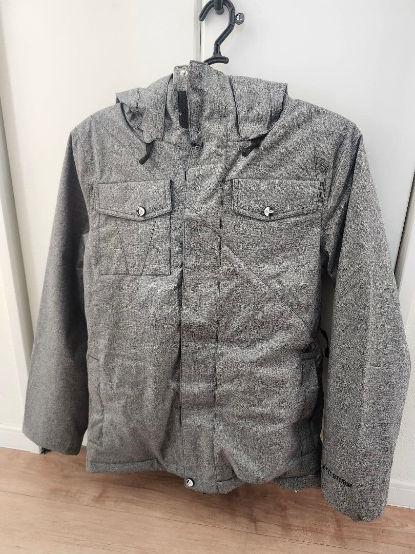 VOLCOM　スノーボード　スキー　ウェア