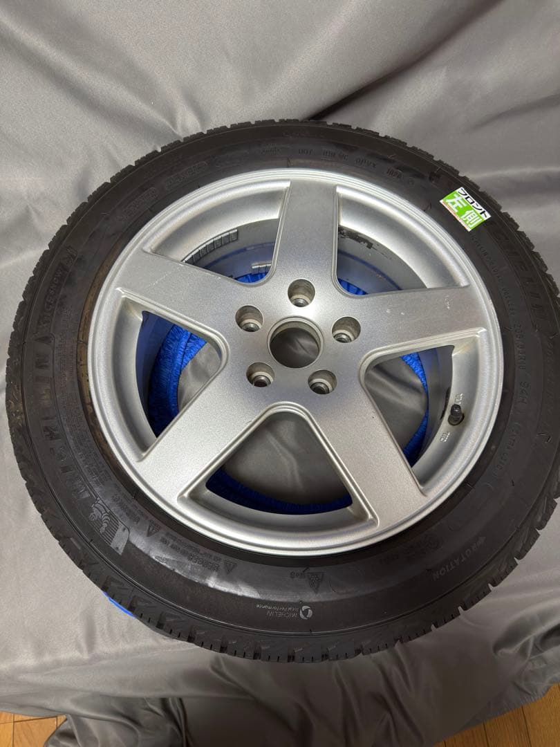 送料込 Volkswagenゴルフ用 16inch スタッドレス ホイール付4本