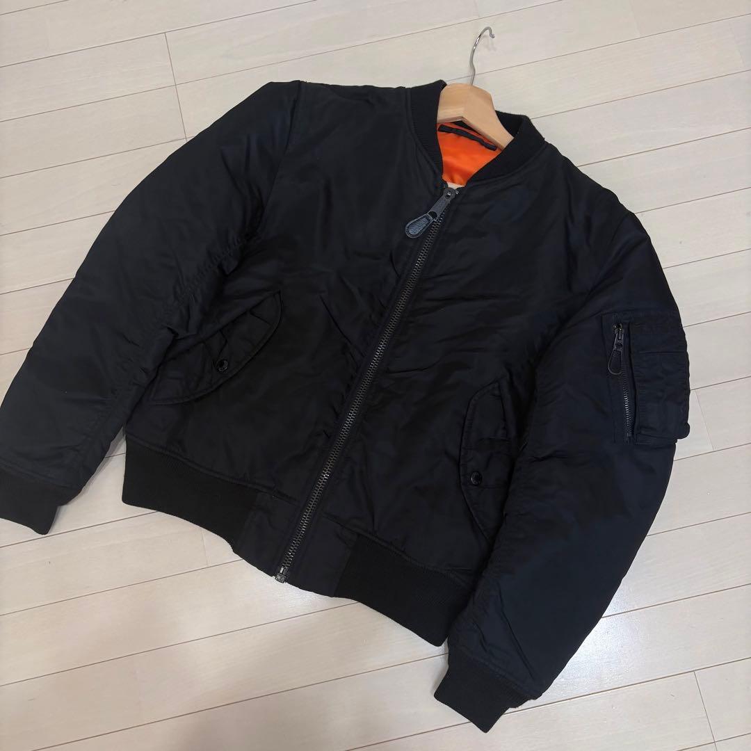 AVIREX マーチロゴ リバーシブル MA1 中綿入り フライトジャケット