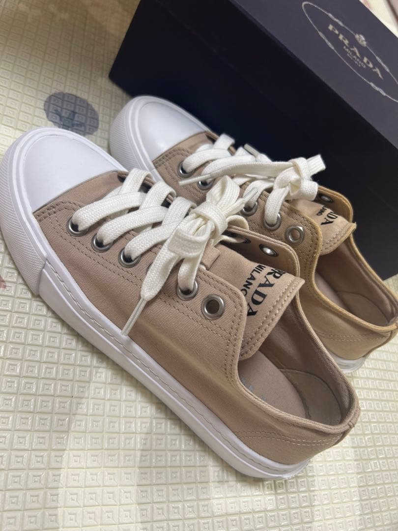 ☘MONOTONE☘イイねフォロー割有 PRADAスニーカー37