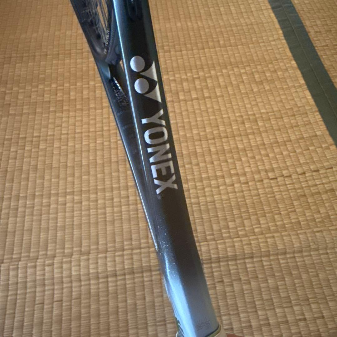 ボルトレイジ8V テニスラケット