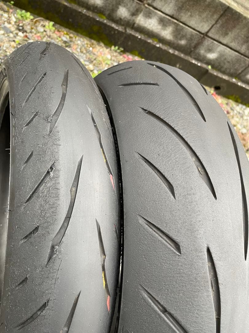 ※アール　バトラックスS23 120/70ZR17 180/55ZR17