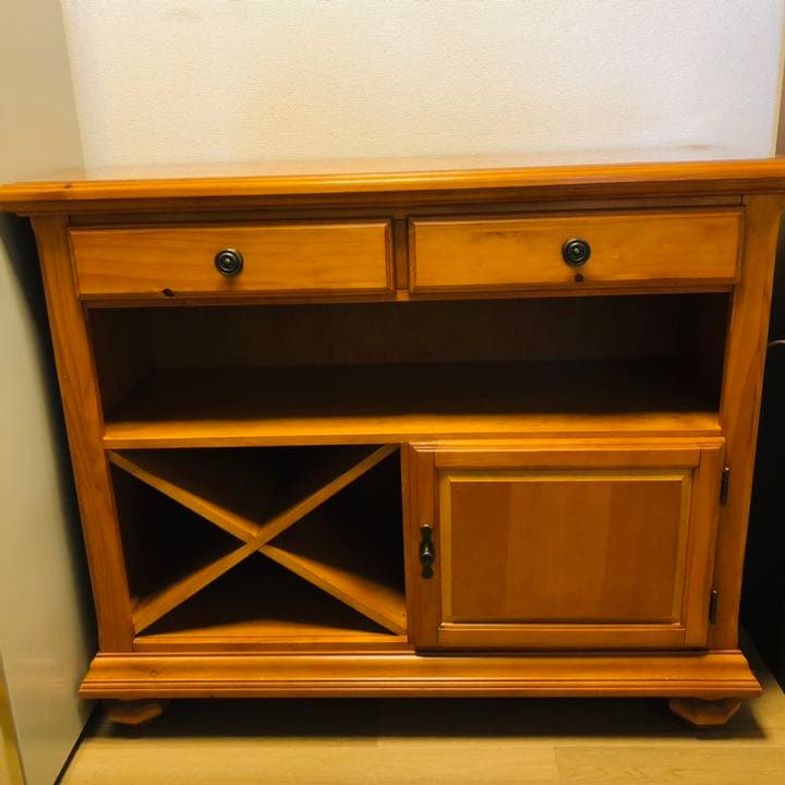 パイン材　リビングボード　サイドボード　北欧　天然木