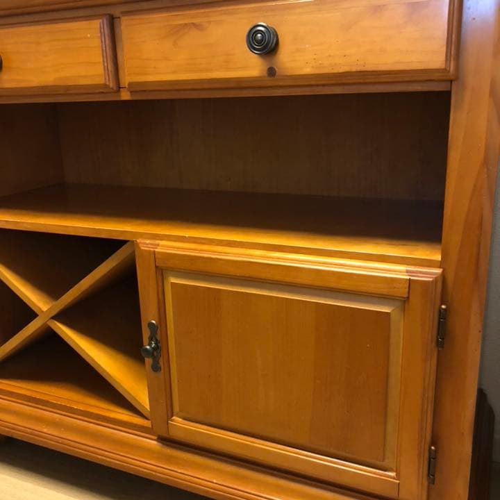 パイン材　リビングボード　サイドボード　北欧　天然木