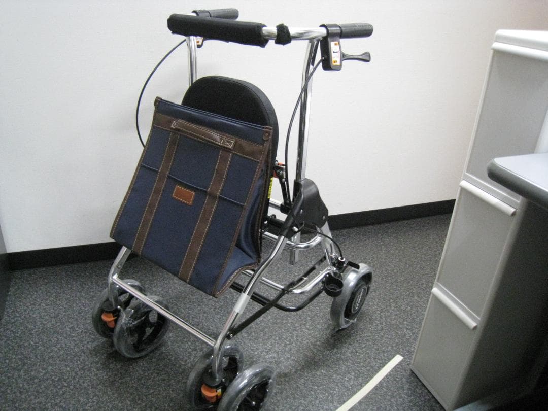 テイコブリトルR HS05R 歩行車 幸和製作所 抑制ブレーキ機能付き ③