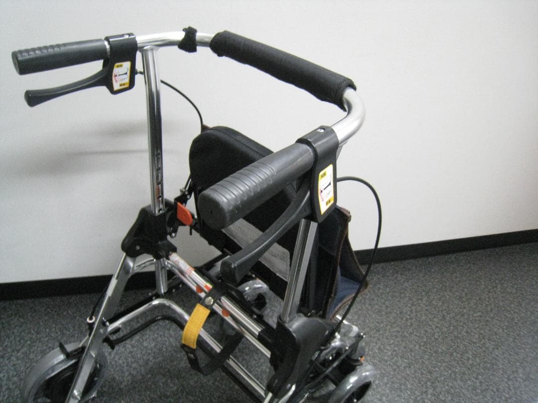 テイコブリトルR HS05R 歩行車 幸和製作所 抑制ブレーキ機能付き ③