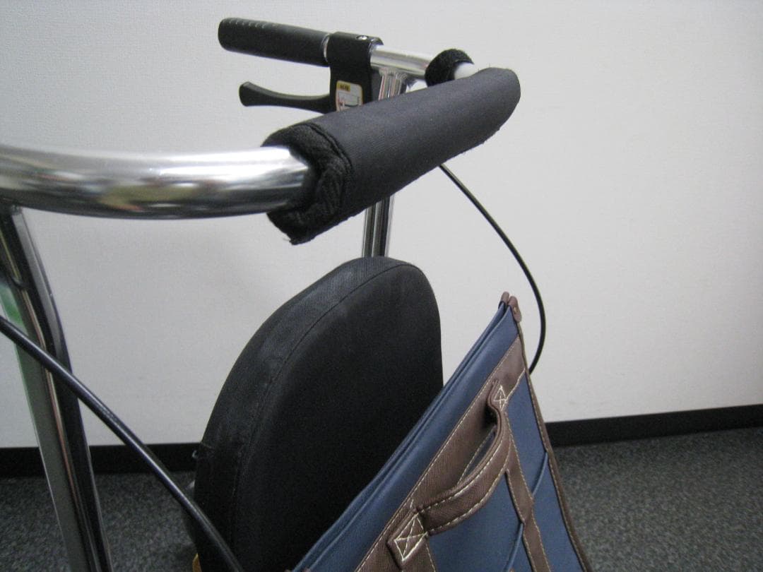 テイコブリトルR HS05R 歩行車 幸和製作所 抑制ブレーキ機能付き ③