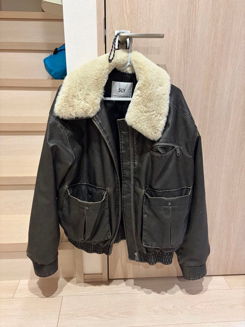 【完売商品】　SLY フェイクレザー　ブルゾン　アウター　レザージャケット