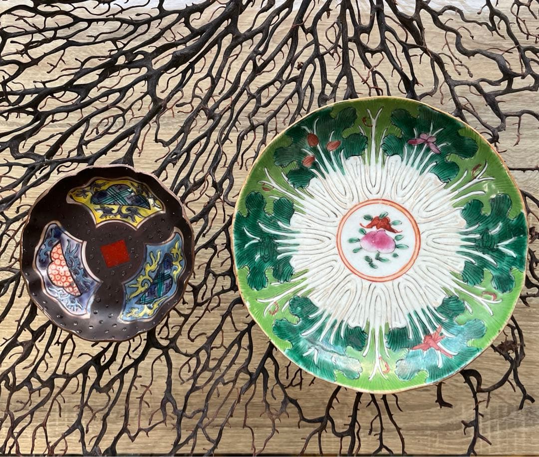 骨董　中国　古陶　清朝　粉彩　十錦手　希少　暗色色絵　波縁　豆皿　小皿　２客