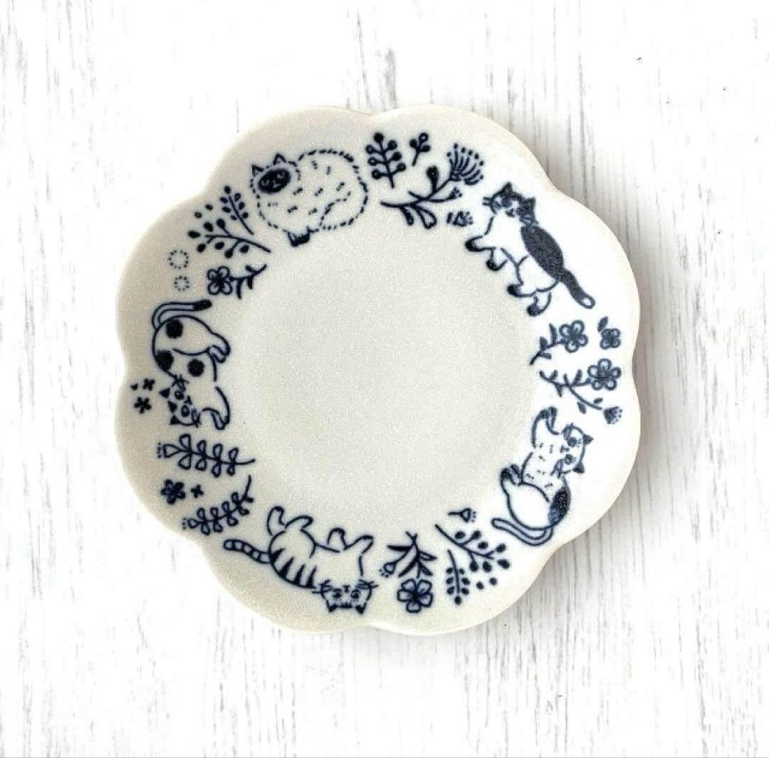 新品　デコレ　猫とお花 プレート　16cm A キャット　猫　ねこ　ネコ