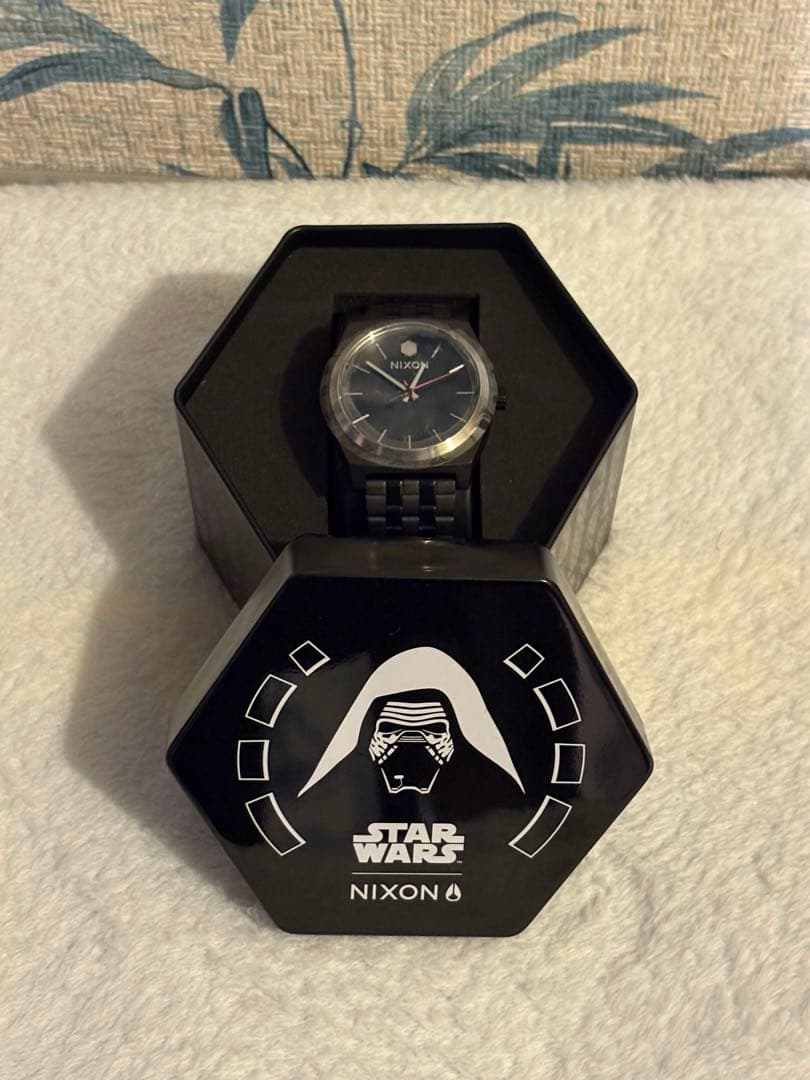【レア限定品】スターウォーズコラボモデル ニクソン 腕時計