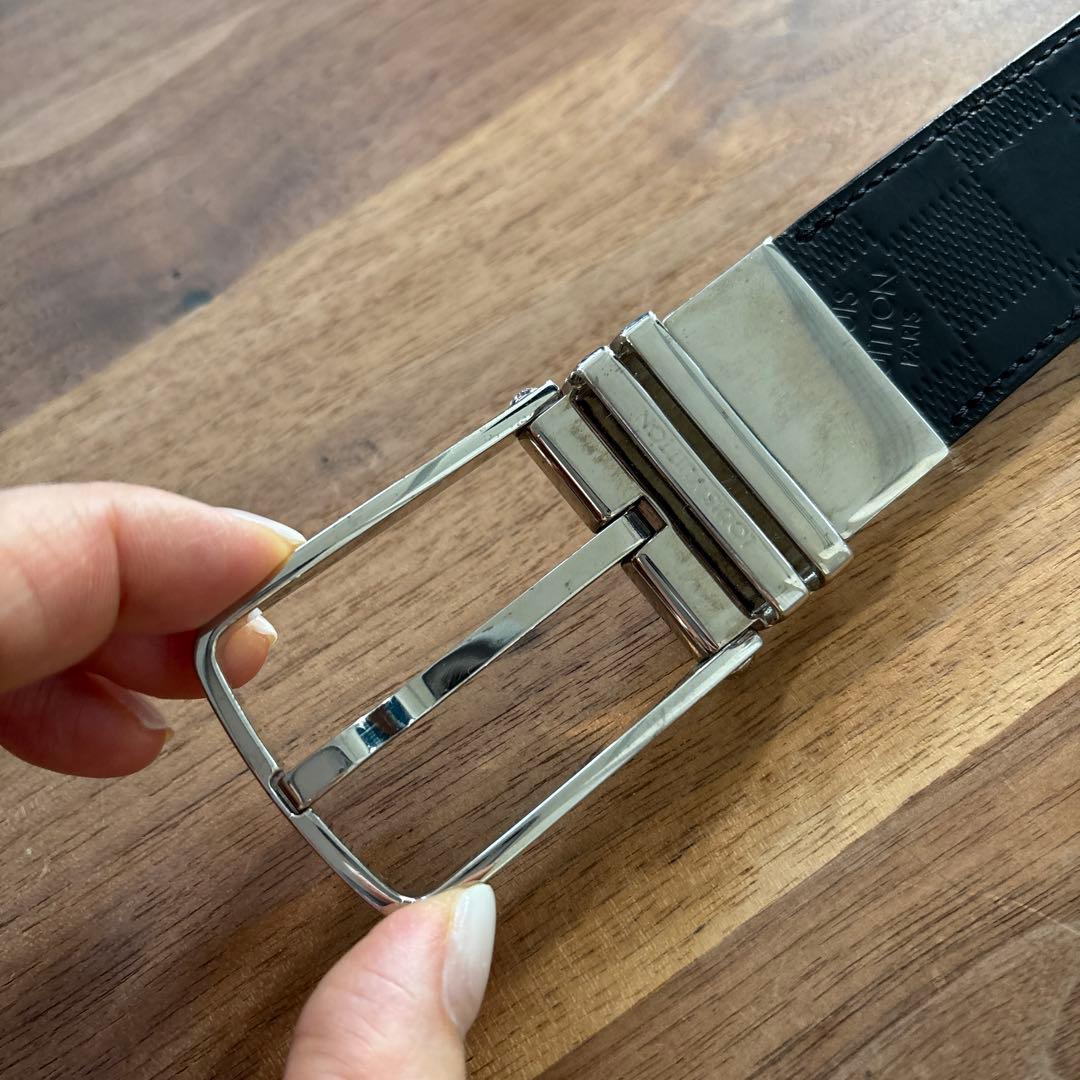 LOUIS VUITTON 黒レザーベルト