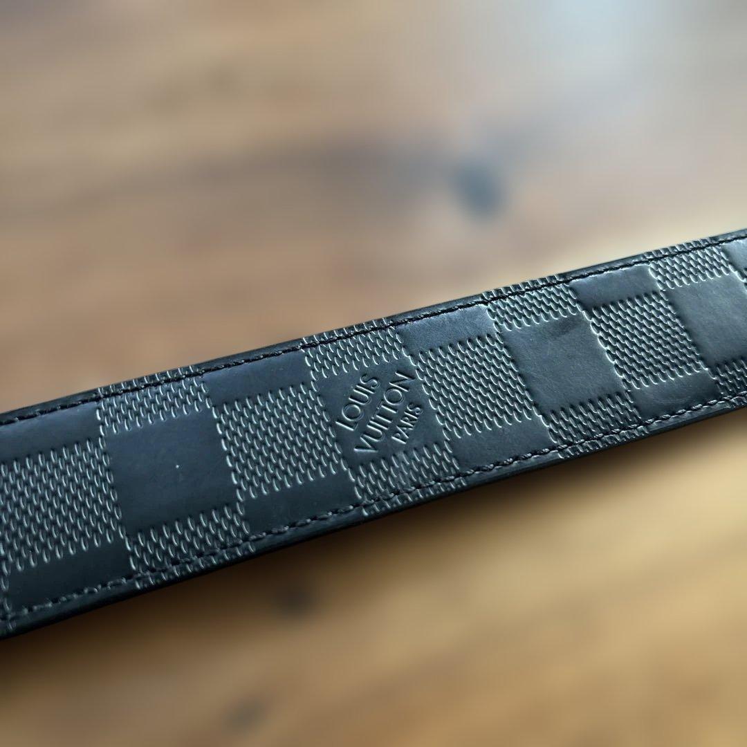 LOUIS VUITTON 黒レザーベルト