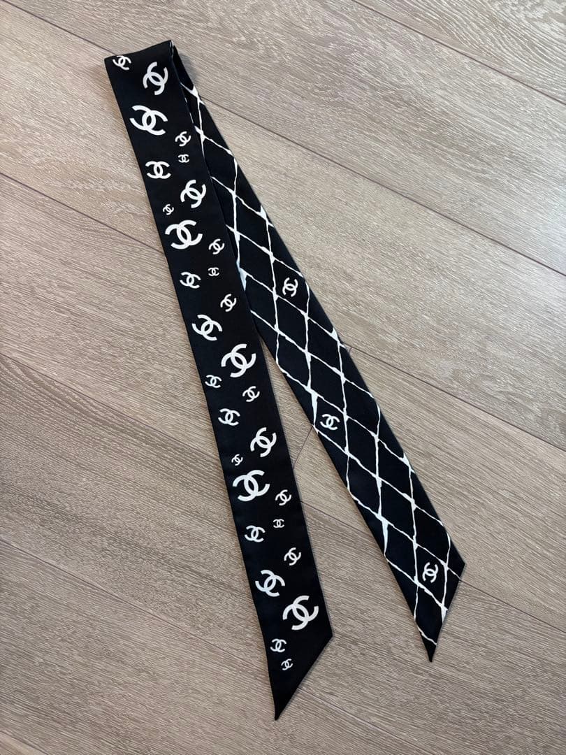 CHANEL ロゴ スカーフ