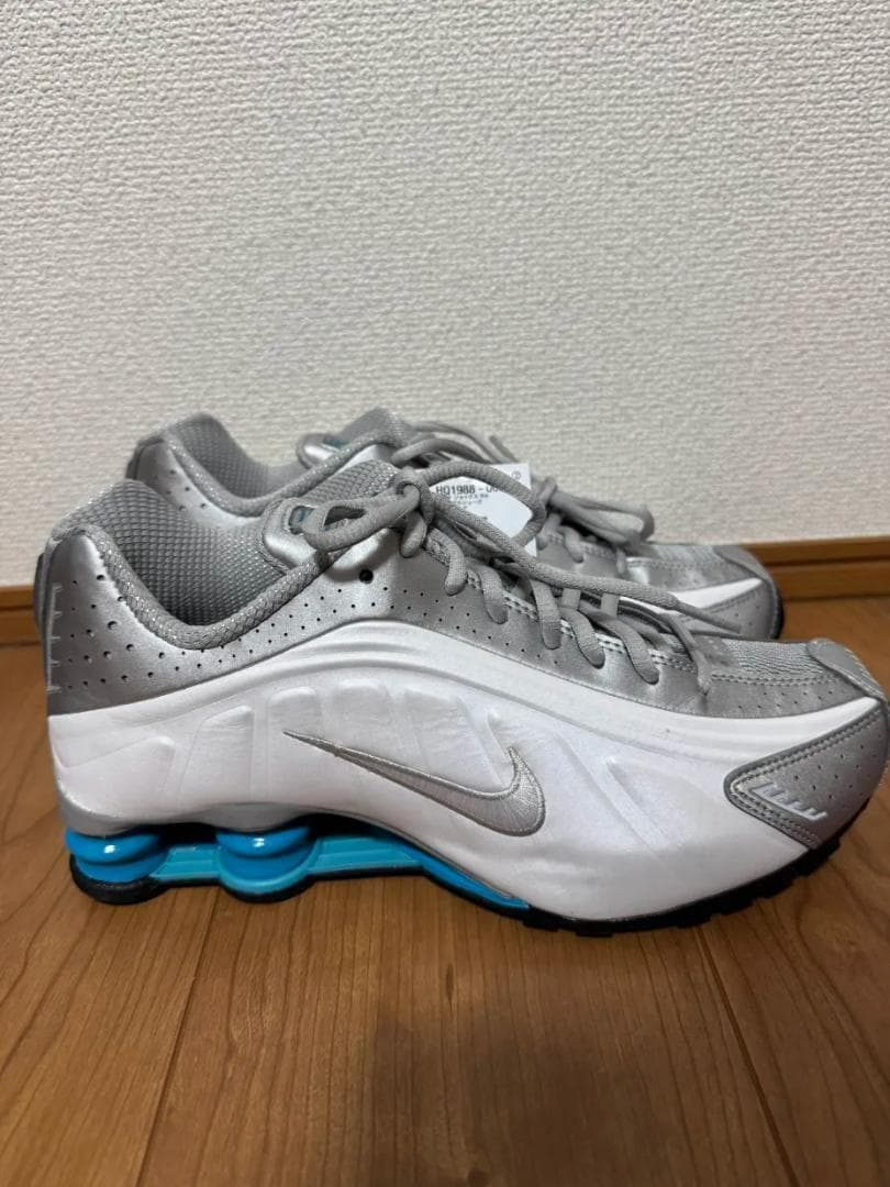 新品 26cm NIKE SHOX R4 ナイキ ショックス シルバー