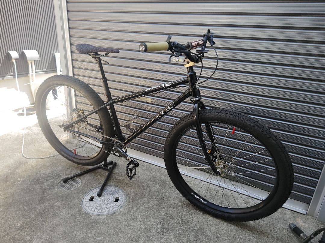 サーリー　SURLY　ローサイド　LOWSIDE　引き取りのみ