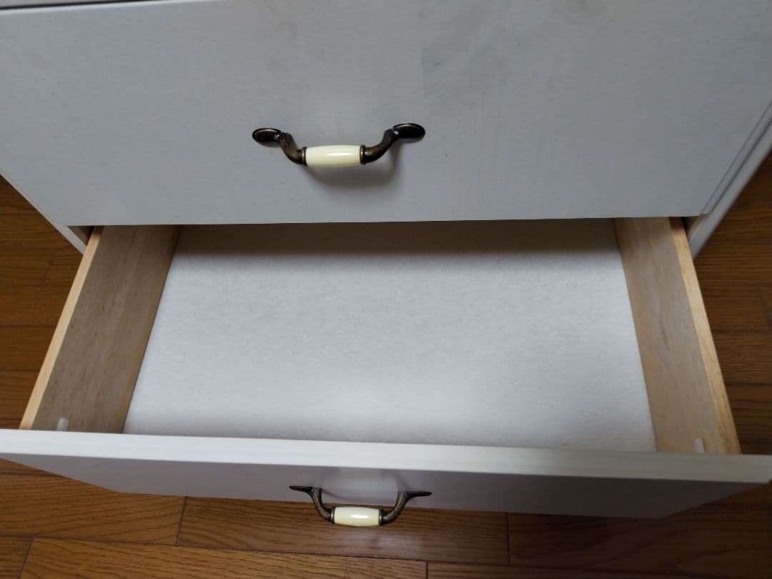 ホワイト 木製チェスト 4段 引き出し付き