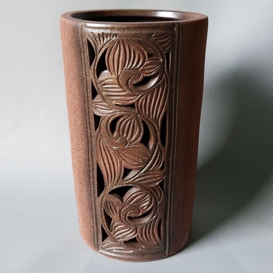 信楽焼傘立て  小判型前面彫 高さ５０cm