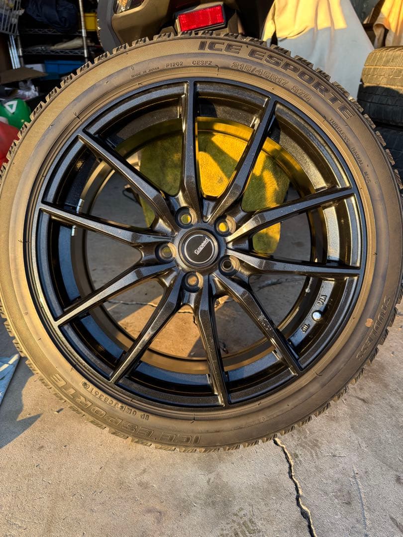 215/45/17 スタッドレスホイールの4本セットです