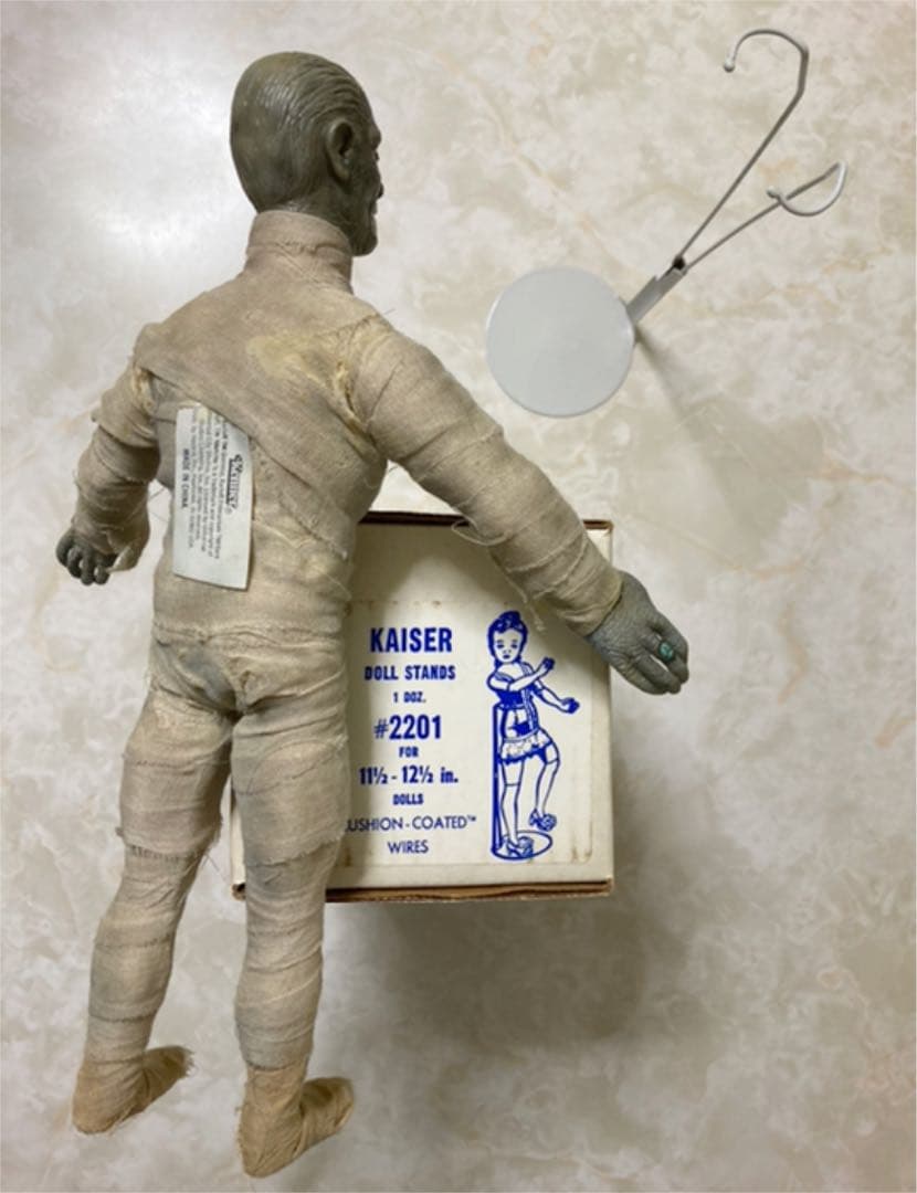 マーメイドバービーとミイラ男[ カスタム品 ]をコラボしました。レア