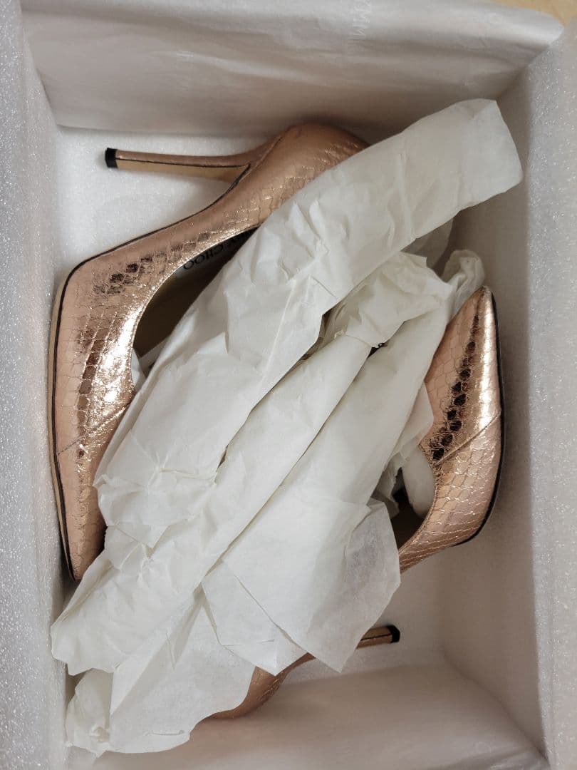 【JIMMY CHOO】ピンクゴールドのピンヒール23.5cm