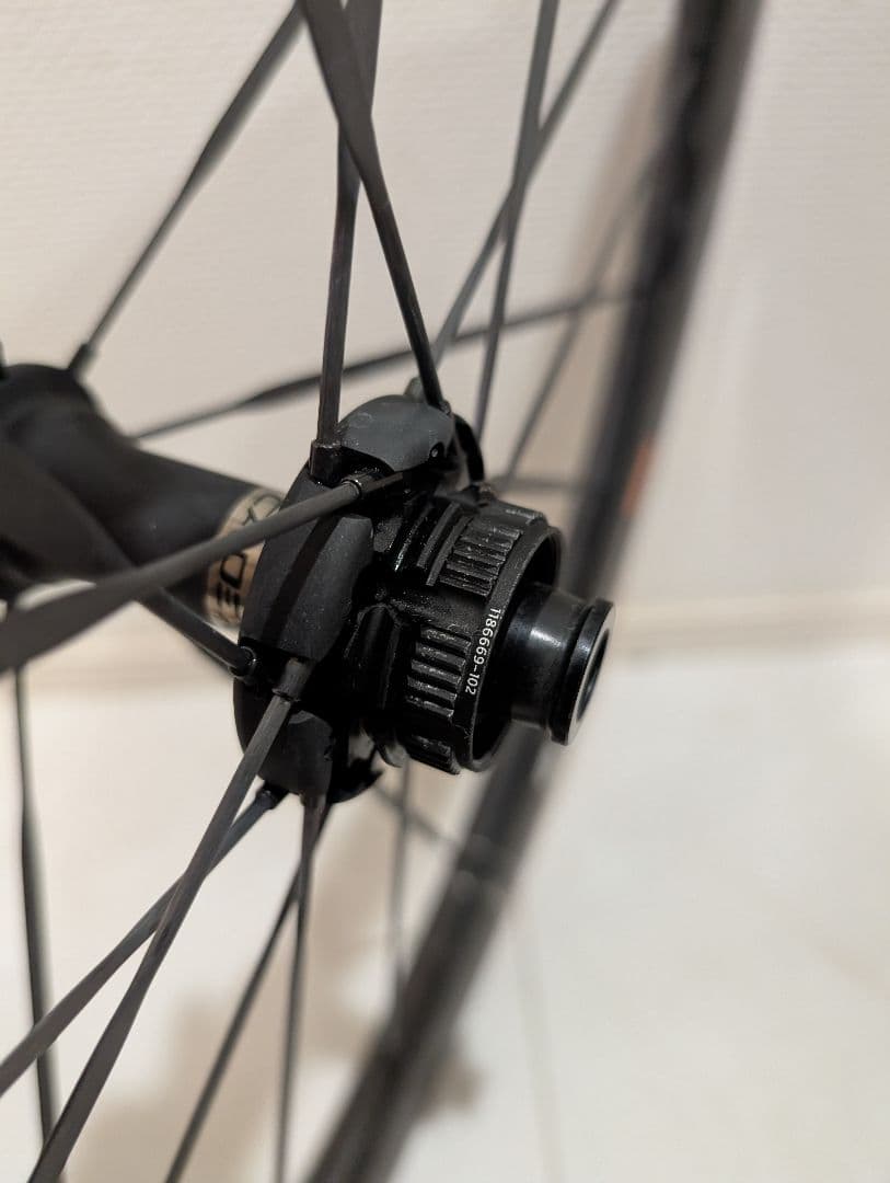 CADEX 50 ULTRA DISC TUBELESS チューブレス
