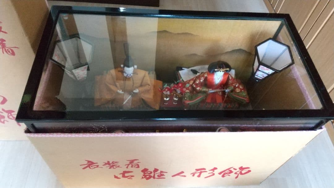 雛人形 ケース入り 伝統的装飾