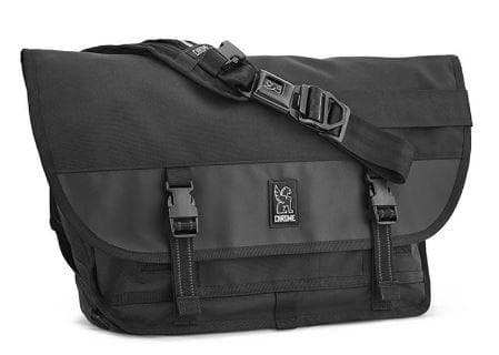 未使用 Chrome クローム メッセンジャー バッグ CTZ 24L タグ付き