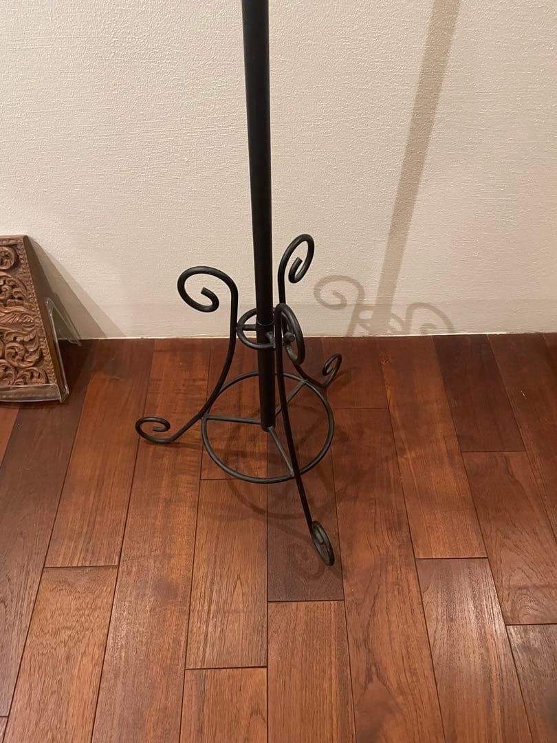 ブラック金属製ハンガーラック　傾斜ラック　店舗仕様