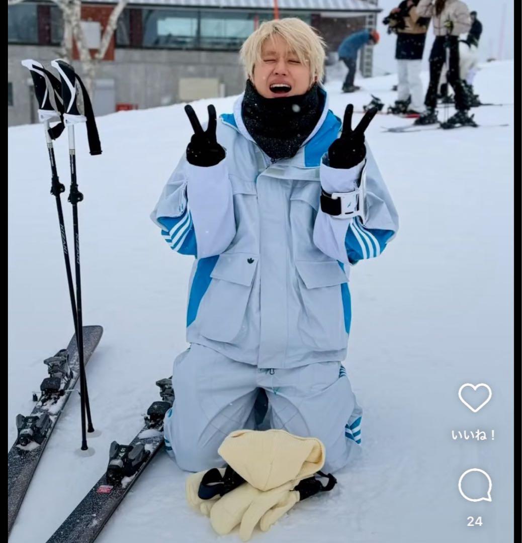 Nissy着用 adidas originals パンツ