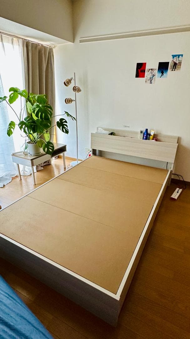 収納棚付き木製セミダブルベッドフレーム