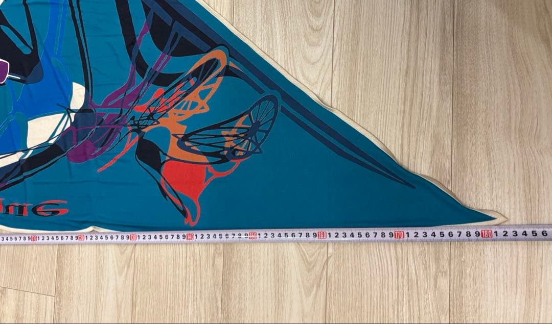 エルメス　スカーフ　トライアングル　三角形