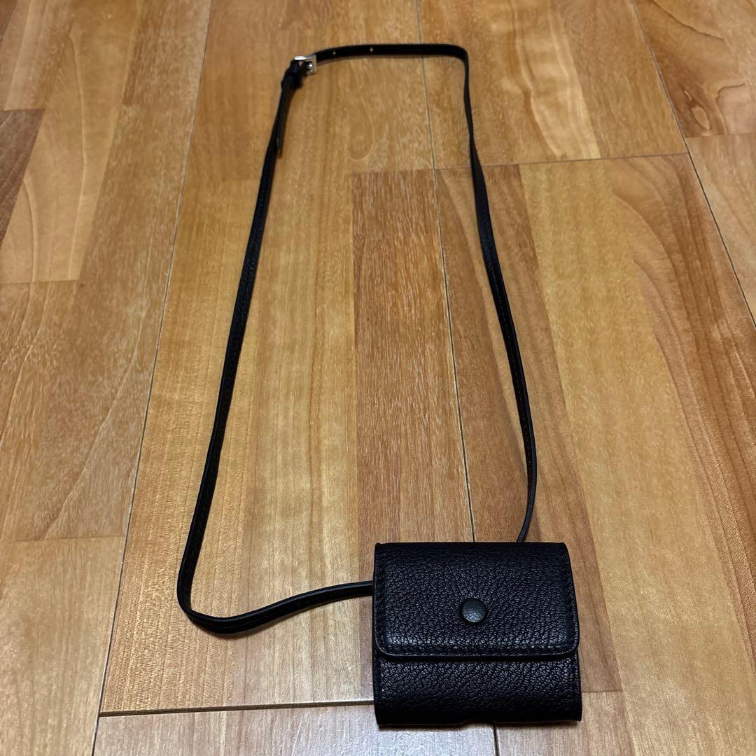 メゾンマルジェラ AIRPODS CASE PRO ブラック