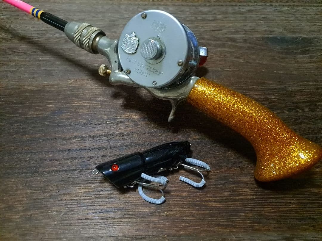 トップウォータージャンキー　オケラ　ブラック　レッドアイ