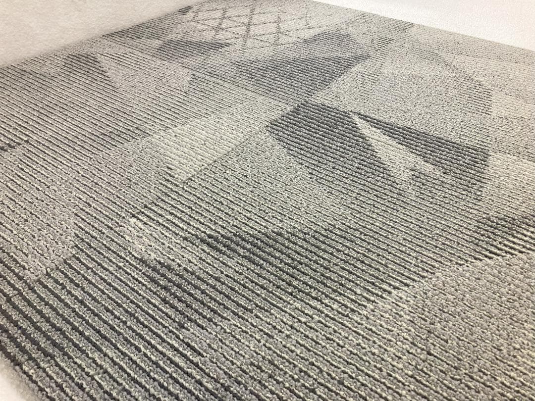 東栄ペット　タイルカーペット　４８枚　新品・未使用　国内メーカー　正規品