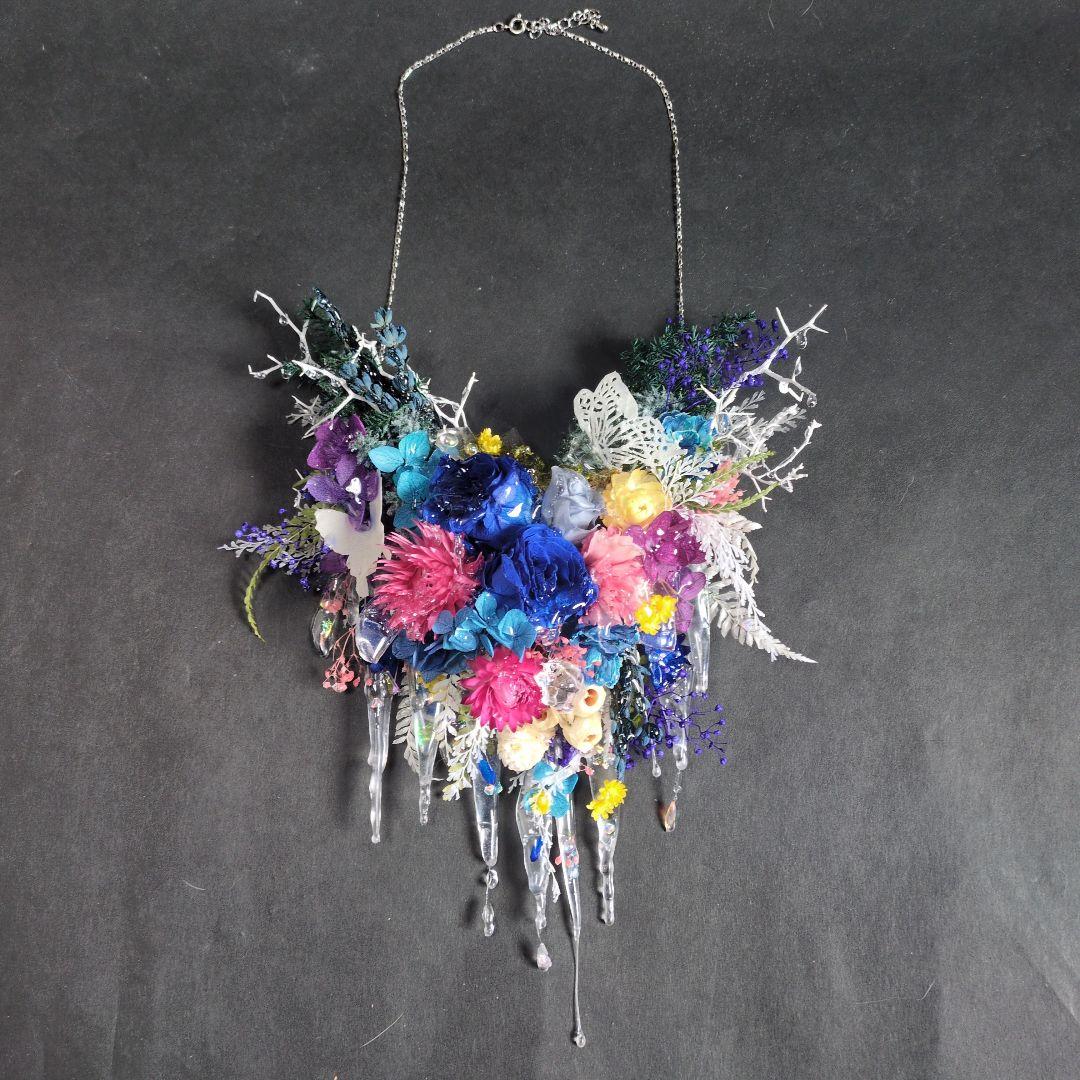 ハンドメイド 花と蝶のネックレス