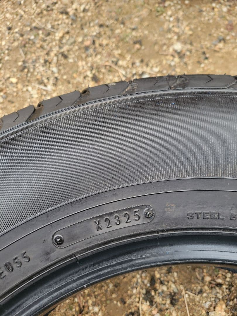 ハイエース　新車外し純正タイヤ　送料込