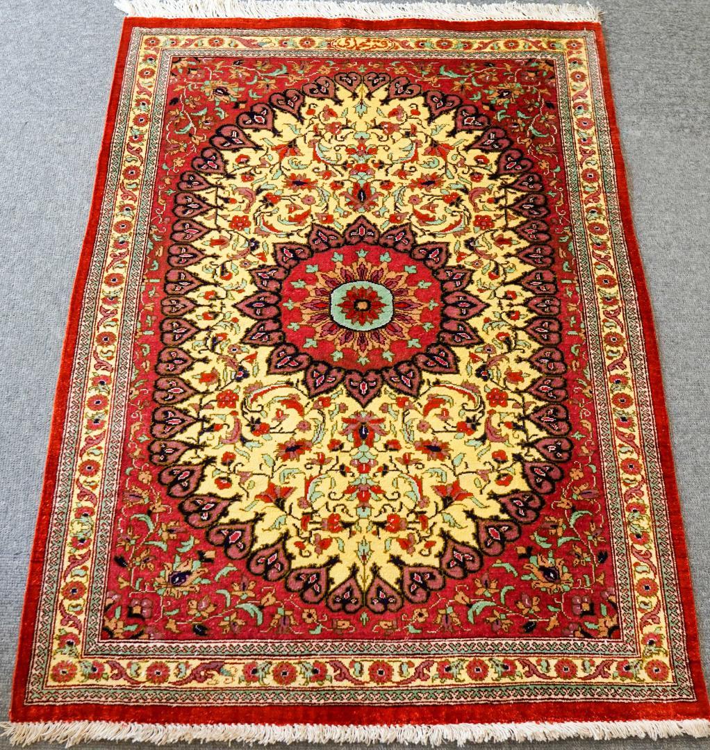 ペルシャ絨毯 クム産 シルク100％ 80×58cm　ムハマド房