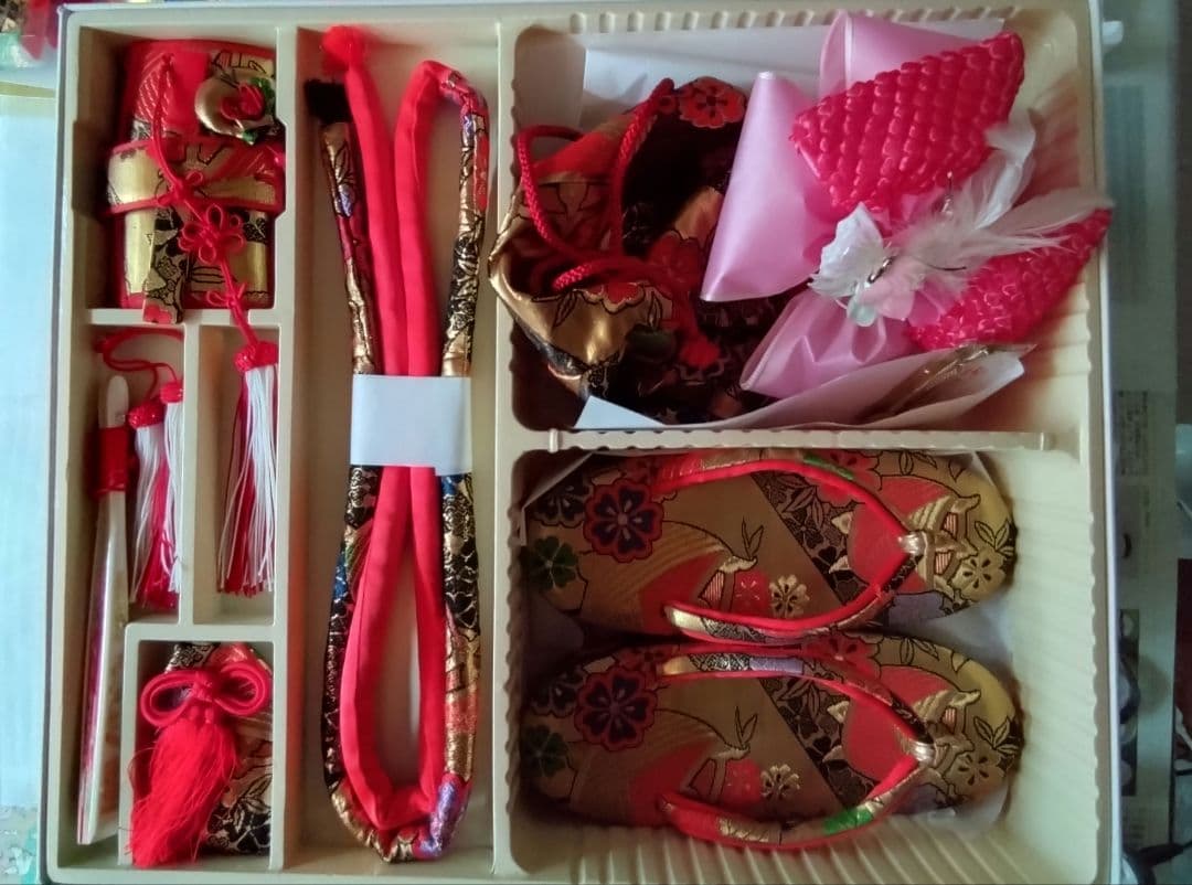 七五三セット✿お着物なし✿赤いフック付タイプ✿折りたたみ箱✿ 金色の寿文字